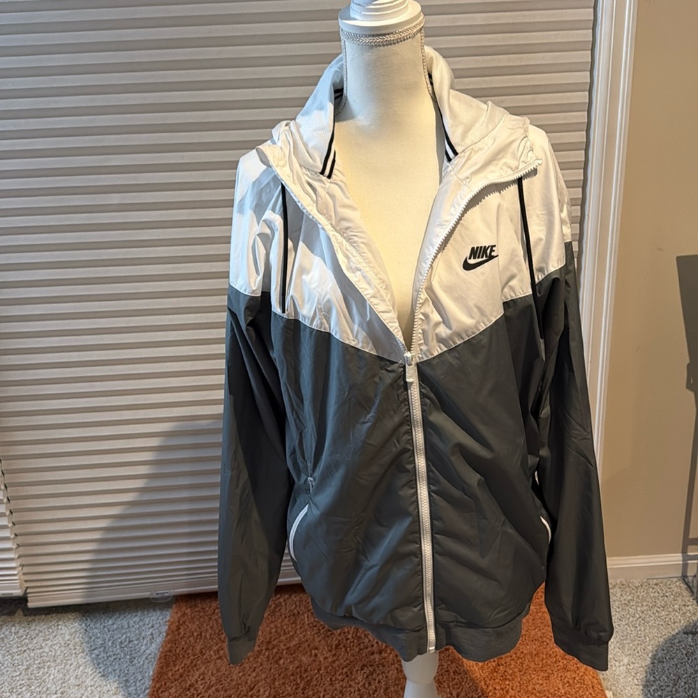 Nike windbreaker jacket. Perfect for the golf course.